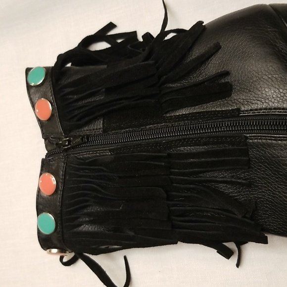 Hot in Hollywood New Black Leather Fringed Heel Boots, 8M, $45 - Picture 7 of 9